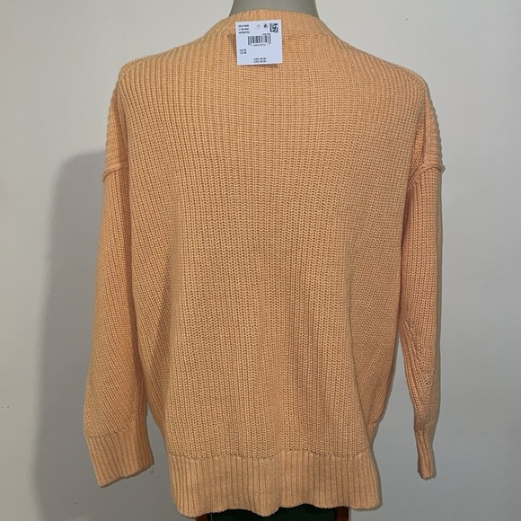 NWT American Eagle Outfitters Crew Neck Cardigan. Oversized Size Medium. - Picture 13 of 13